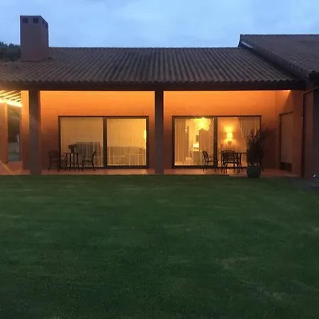 Villa Monasterio *