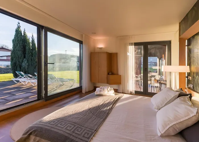 Villa Monasterio Camargo